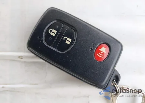 2015 Toyota Prius Two из США, поврежденный, VIN JTDKN3DU8F1884281